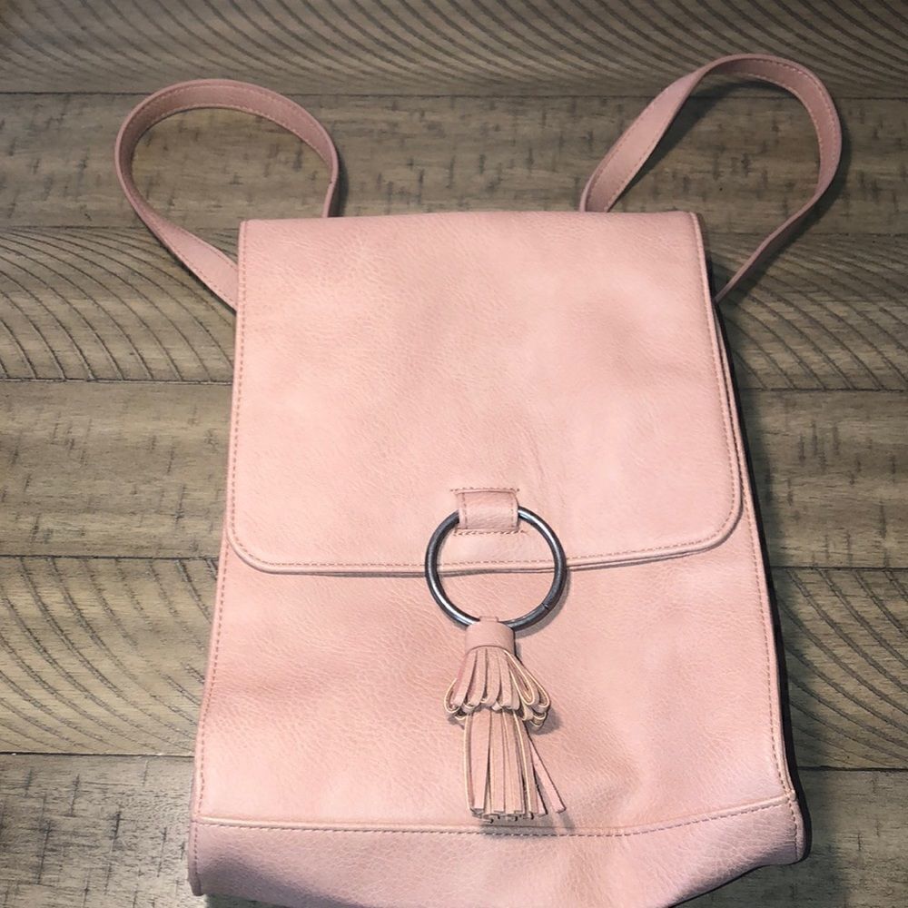 NWOT Pink Ring 💍 & Tassle Vegan Backpack Adjustable Straps. Pull Handle. Snap.